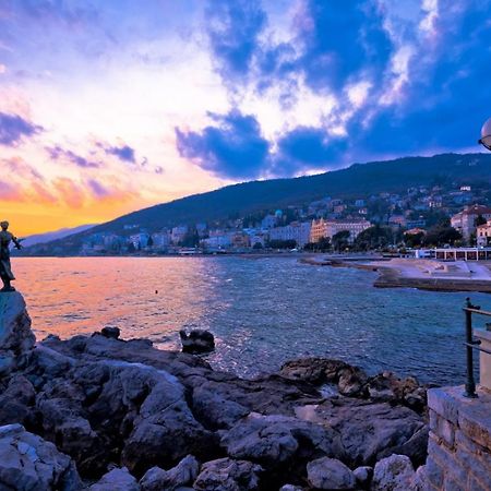 Villa Isabela Ičići Exteriör bild